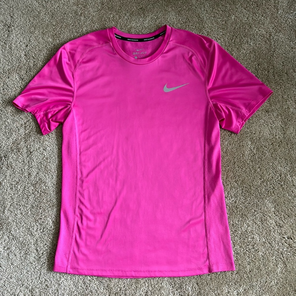 Men’s Nike running shirt size S